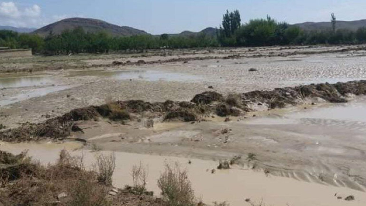 سیلاب ۳ محور در جنوب سیستان و بلوچستان را مسدود کرد