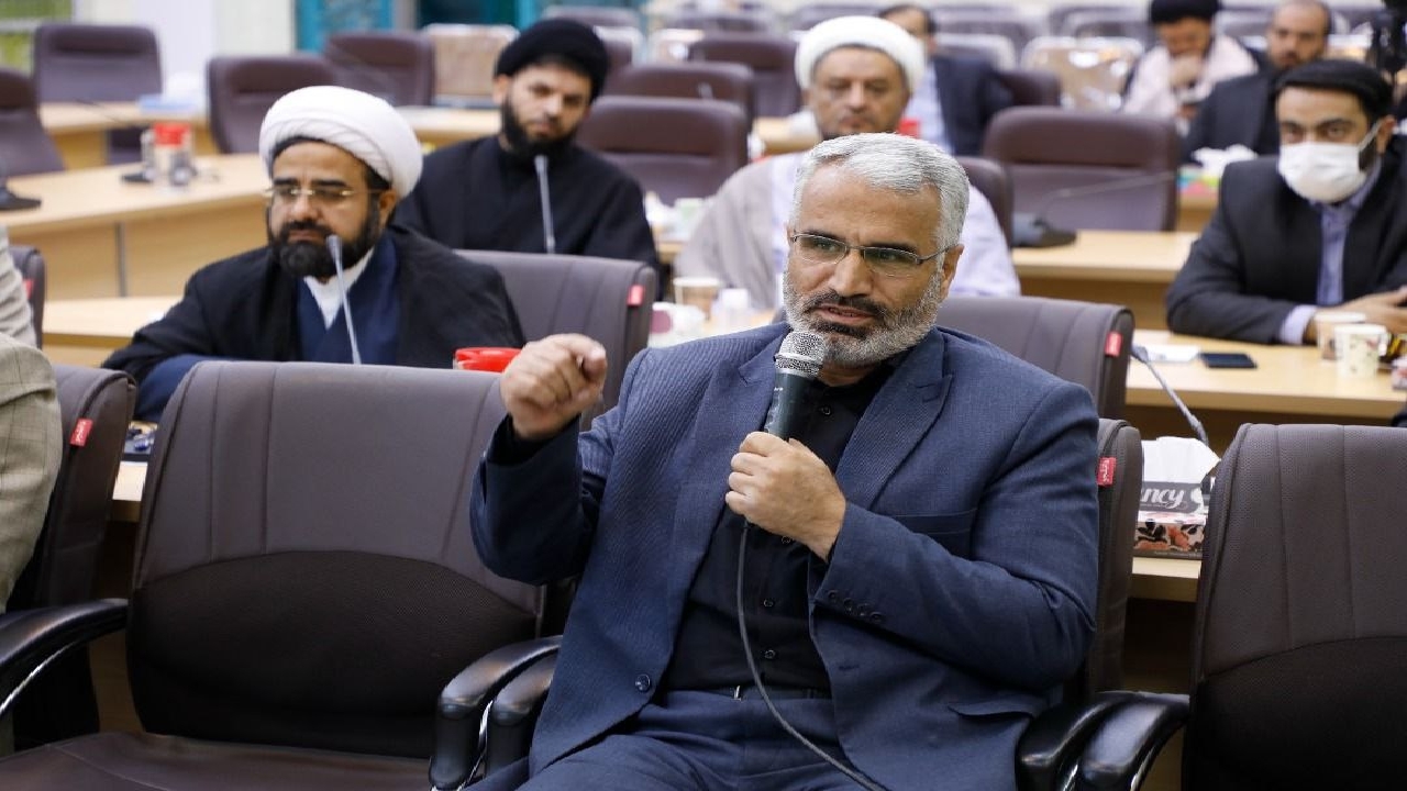 مسجد، محور توسعه محلات قرار گیرد