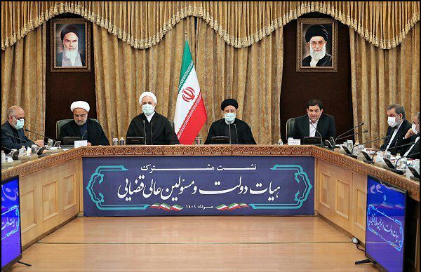 رئیس جمهور: نظام جمهوری اسلامی پاک است و با همه توان با فساد مقابله می‌کند