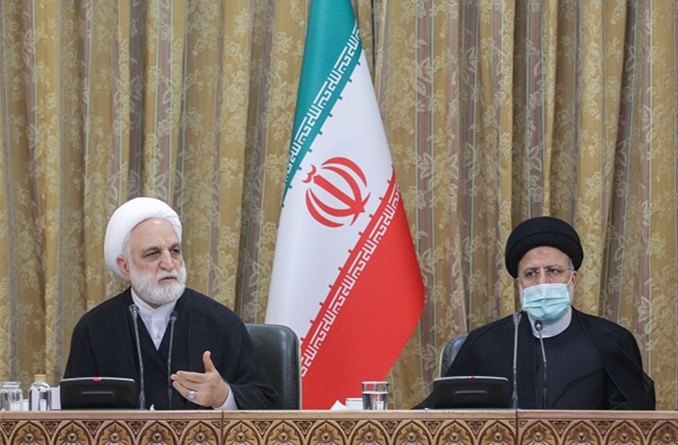 رئیس دستگاه قضا: قبل از آنکه خودمان را ببینیم، باید مردم را ببینیم