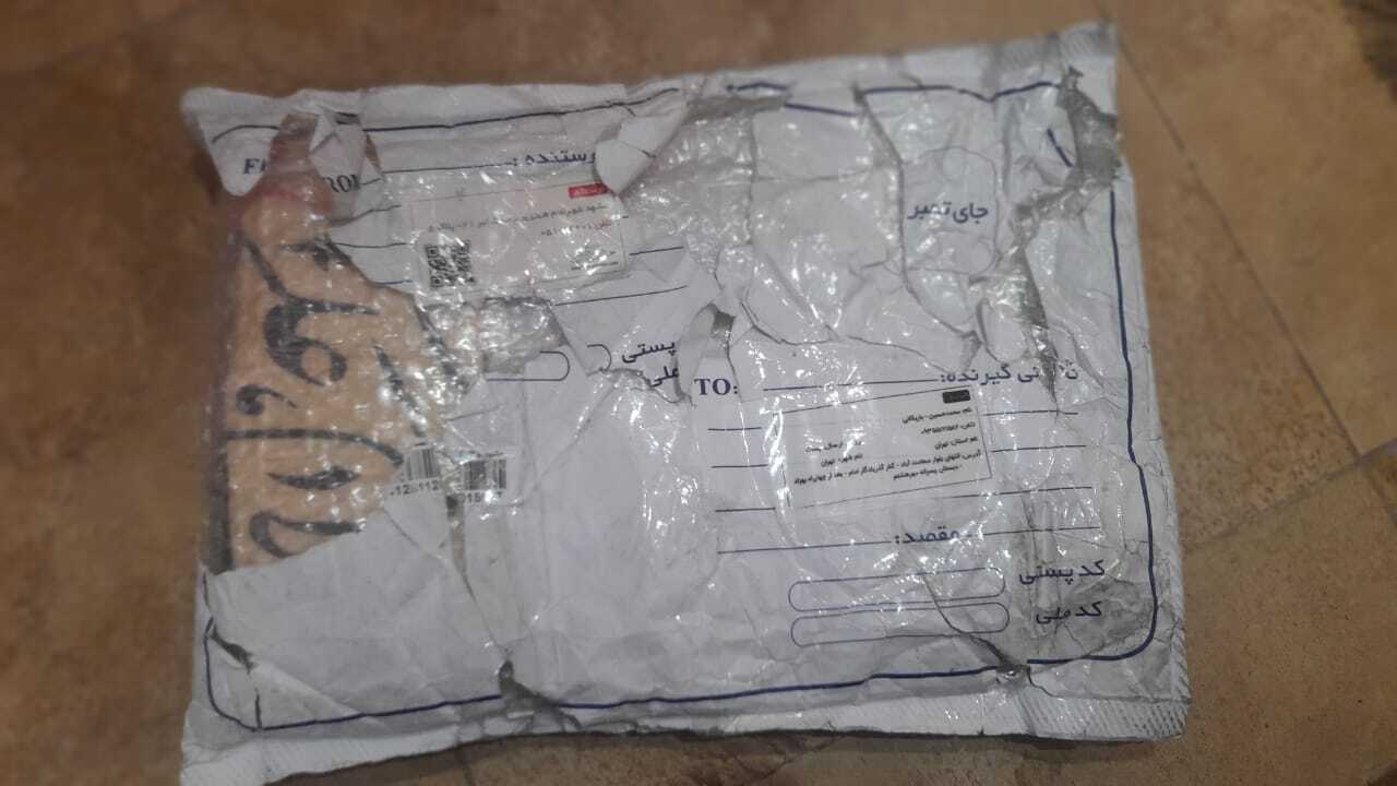 بسته پستی معیوب، هم شهروند خبرنگار ما شد + تصاویر