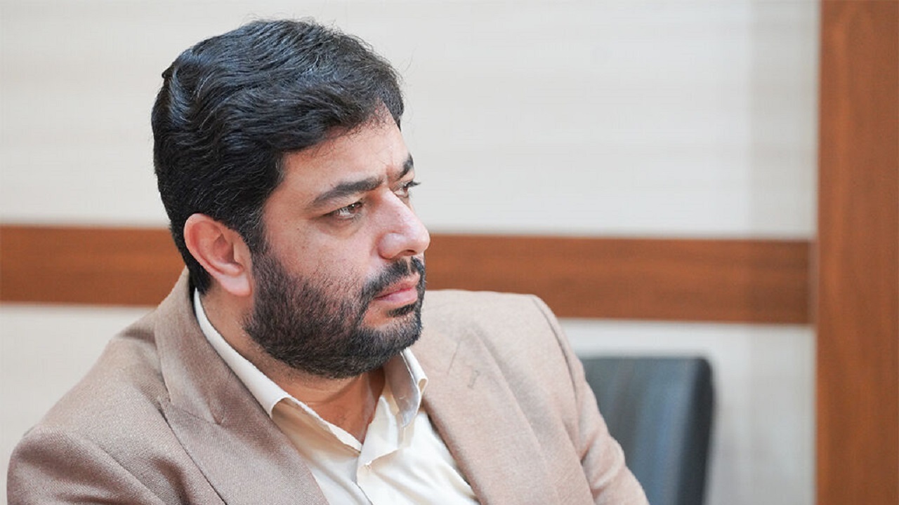 انتقال مفاهیم آموزشی از طریق تماشاخانه سیار کانون پرورش فکری