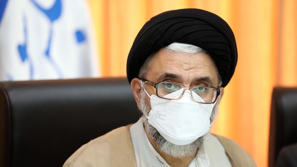 ترویج بی‌حجابی از برنامه‌های دشمن است که جامعه را از ارزش‌های قرآن جدا کند