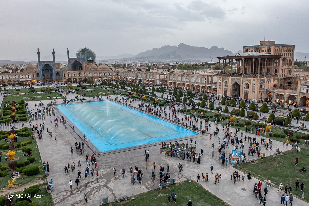 بهانه ماندن برای گردشگران فراهم شود