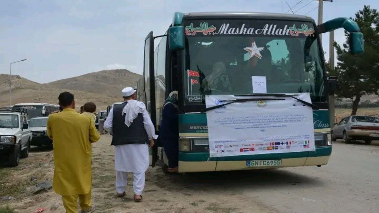 بازگشت ۳۰۰ خانواده بیجاشده به مناطق اصلی شان + تصاویر