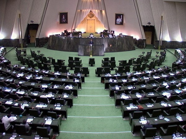 موافقت نمایندگان با عدم بهره برداری از تشکل های صنفی در جهت اهداف غیرتخصصی آن ها