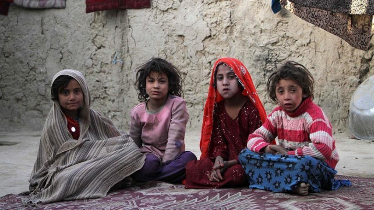نیمی از نیازمندان به کمک در افغانستان کودک هستند