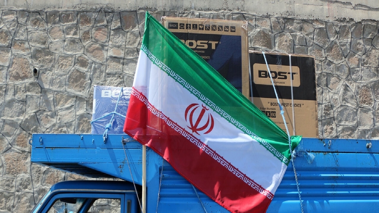 اجرای پویش لبخند نوعروس در گچساران