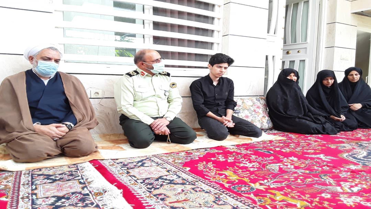 دیدار رییس کل دادگستری استان کرمان با خانواده شهید برزگرپور