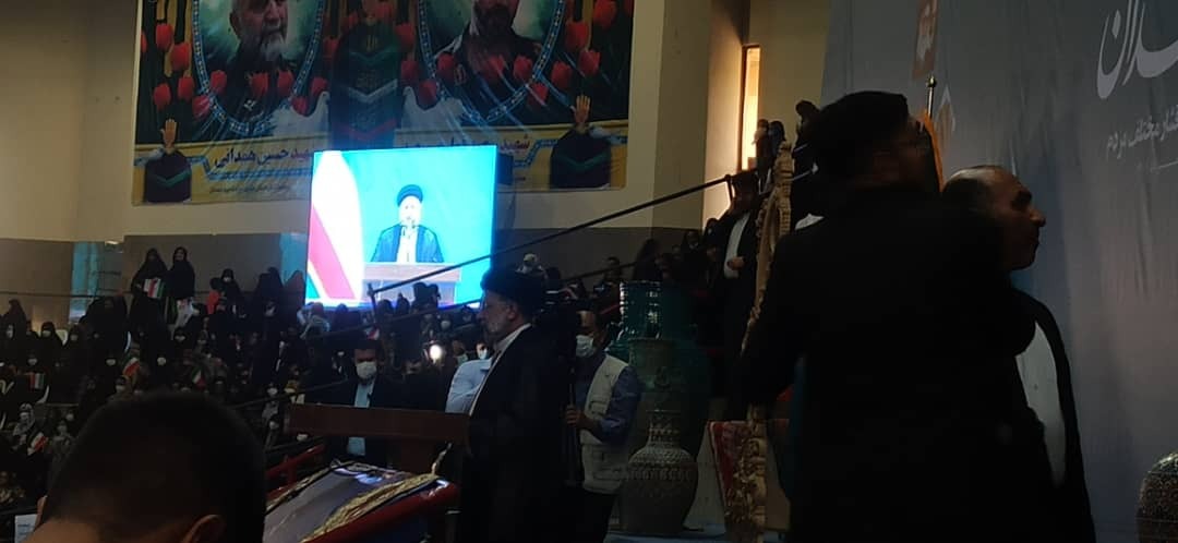 سفر رئیس جمهور به همدان/ رئیسی: ایستادگی مردم در اصلاحات اقتصادی دشمن را ناکام کرد