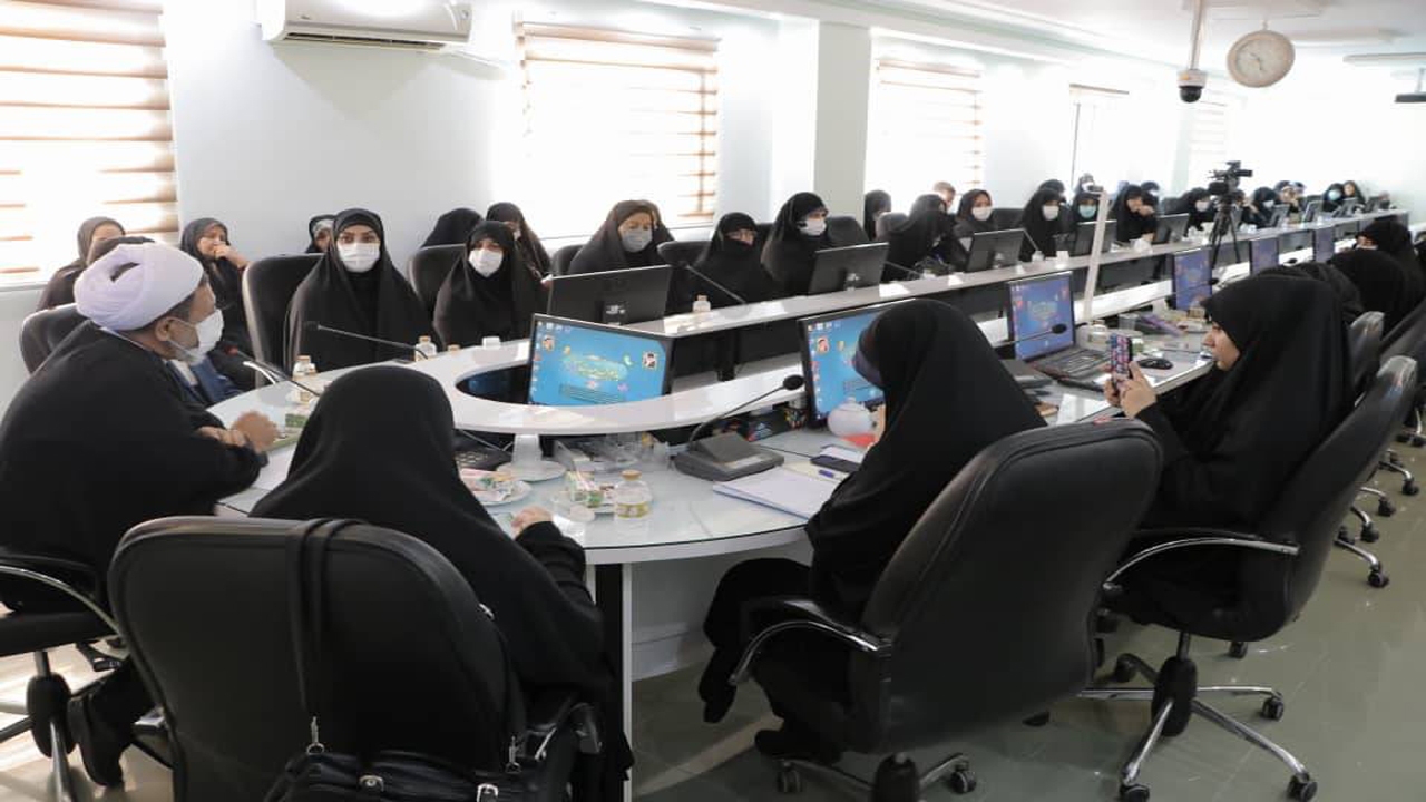 برگزاری دومین کارگروه مجمع زنان در کرمان