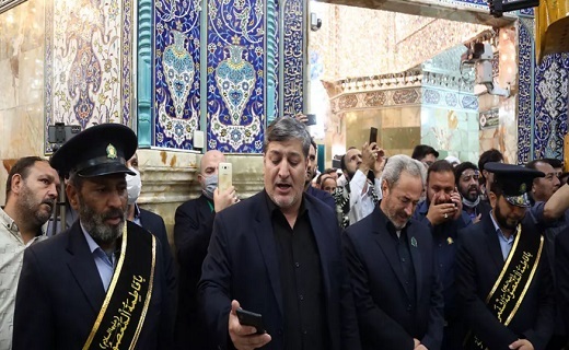 ضریح مطهر حرم حضرت معصومه(س) سیاهپوش شد+ تصاویر