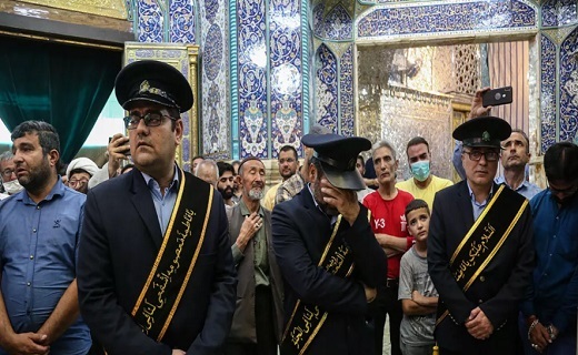 ضریح مطهر حرم حضرت معصومه(س) سیاهپوش شد+ تصاویر