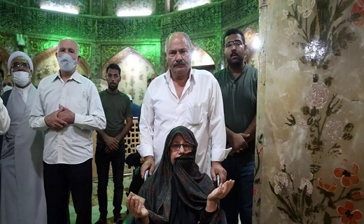 ضریح مطهر حرم حضرت معصومه(س) سیاهپوش شد+ تصاویر