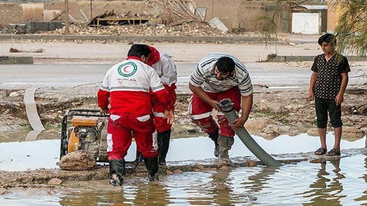 آماده باش ۱۰۷ امدادگر و نجاتگر در گلستان/تمهیدات هلال احمر در پی هشدار هواشناسی