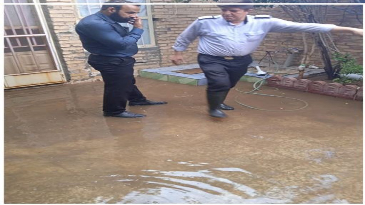 آبگرفتگی برخی منازل در شهرستان زرند