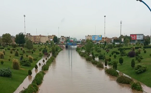 مسدودی زیر گذر&zwnj;ها اولین پیامد بارندگی در شهر یزد