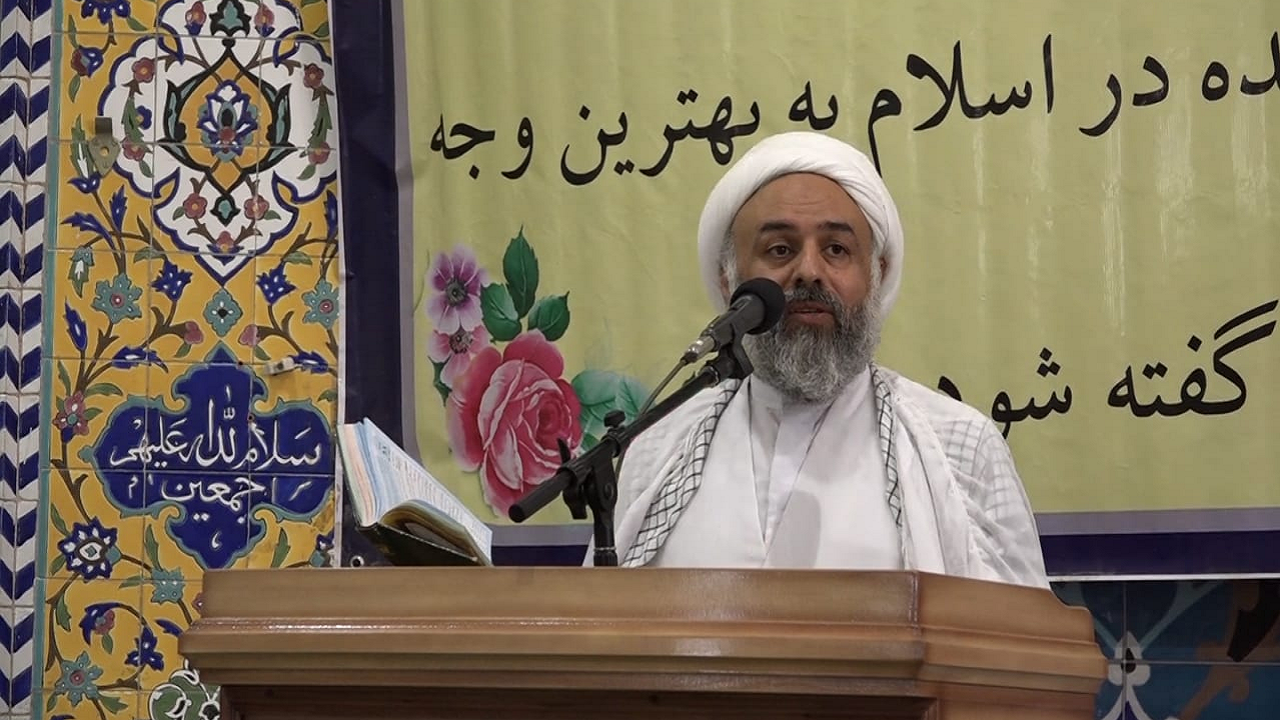 بی حجابی جهالتی است که باید دلسوزانه تذکر داده شود