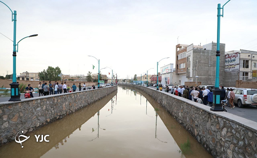 بررسی وضعیت سیل زدگان در استان با حضور وحیدی وزیر کشور در یزد