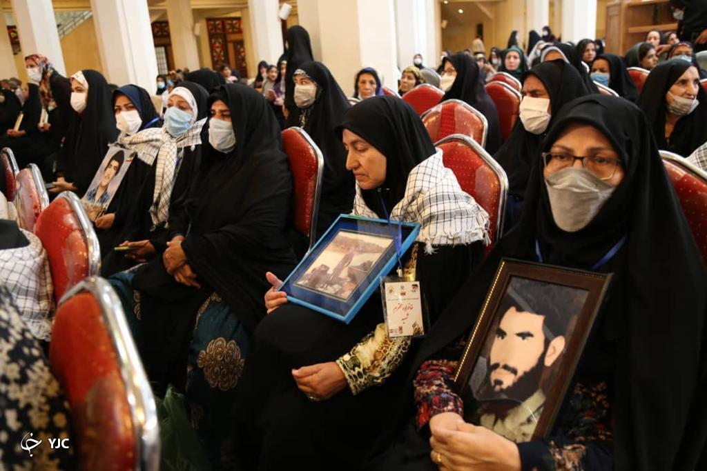 برگزاری اولین یادواره ملی ٣ هزار شهید ایل قشقایی در حرم شاهچراغ (ع)