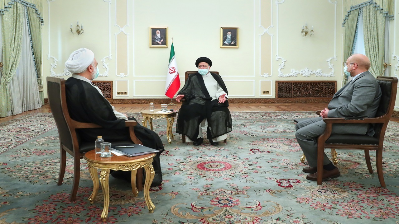  تاکید سران قوا بر بسیج امکانات برای امدادرسانی به سیل‌زدگان
