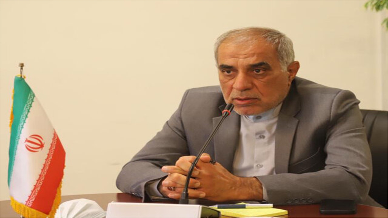 ریزش کوه در محور سرچهان به بختگان/صاعقه در شیراز یک مصدوم برجا گذاشت