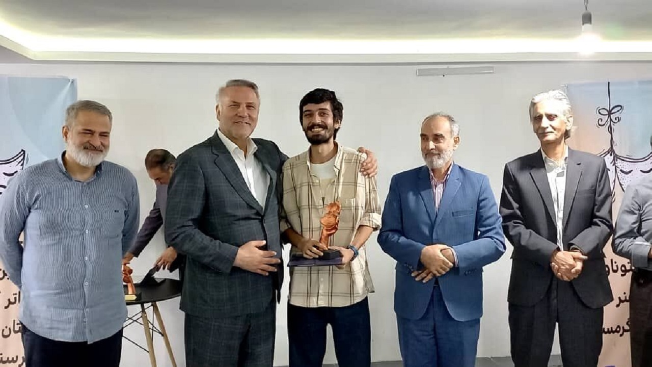 نخستین جشنواره تئاتر کافه‌ای استان سمنان به کار خود پایان داد