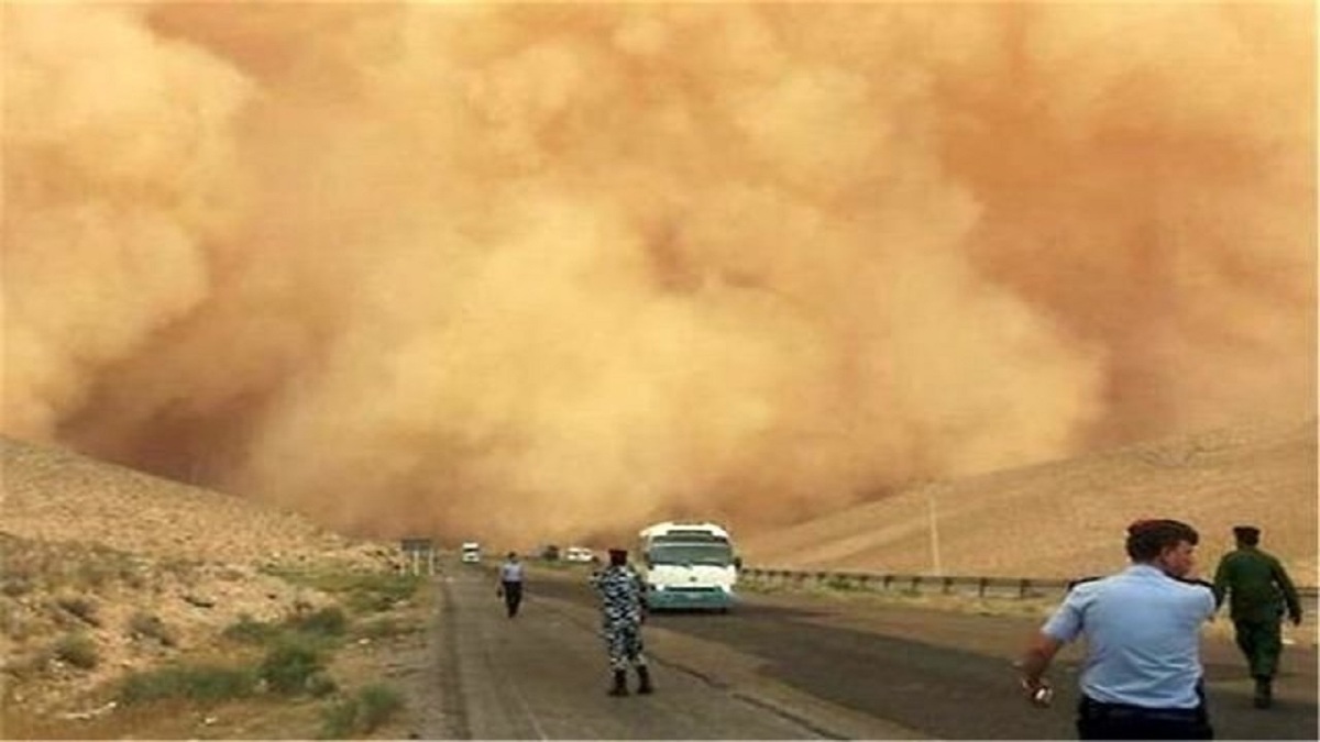 آسمان غرب عراق به رنگ سرخ درآمد + فیلم