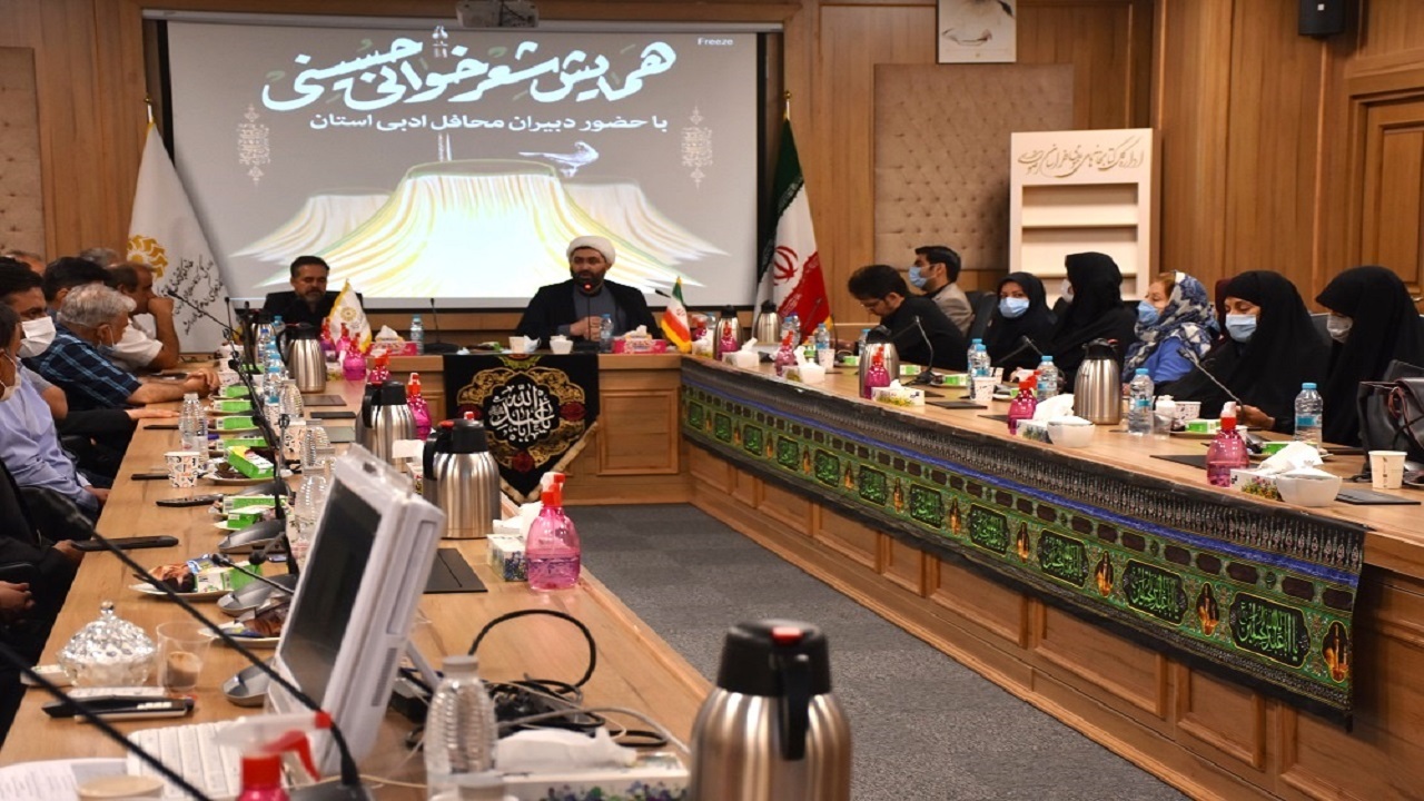 کشف استعدادهای ادبی جامعه از اهداف محافل ادبی کتابخانه ها است