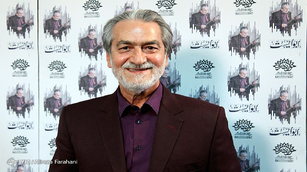 مجید انتظامی به صحنه می‌آید