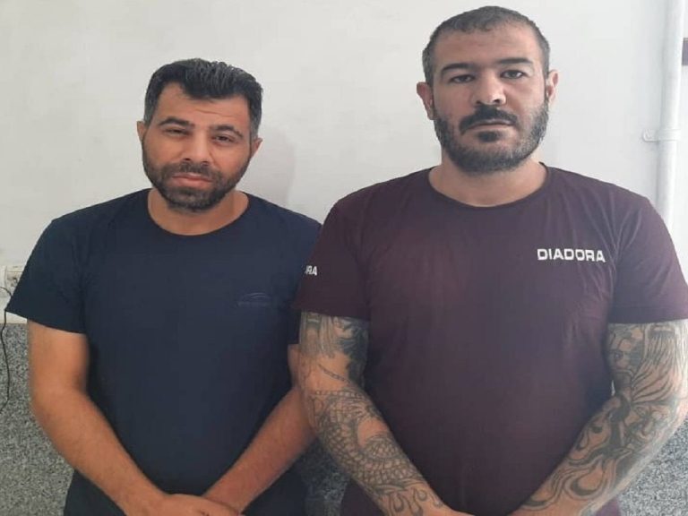 تصاویر سارقان مامورنما در چهارباغ با دستور قضایی منتشر شد