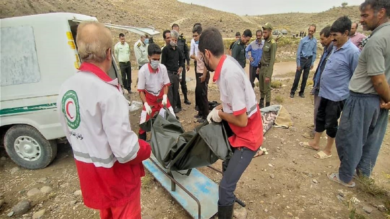 رهاسازی جسد یک زن در رودخانه زردشت بافت