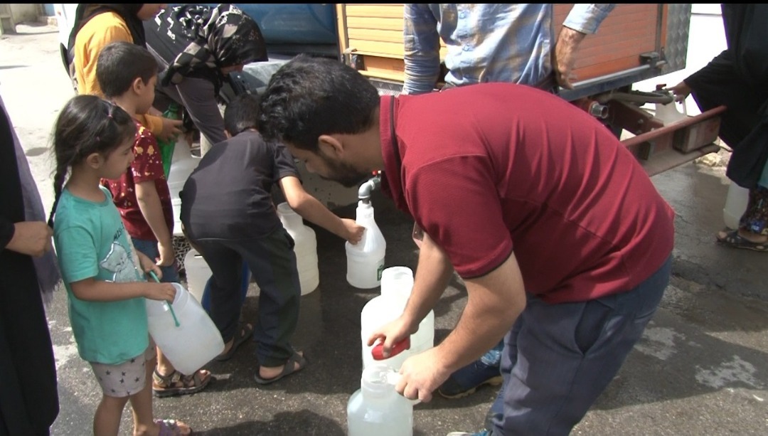 آبرسانی با تانکر در شهر همدان