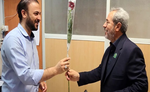 تجلیل از پزشکان درمانگاه حرم حضرت معصومه (س) +تصاویر
