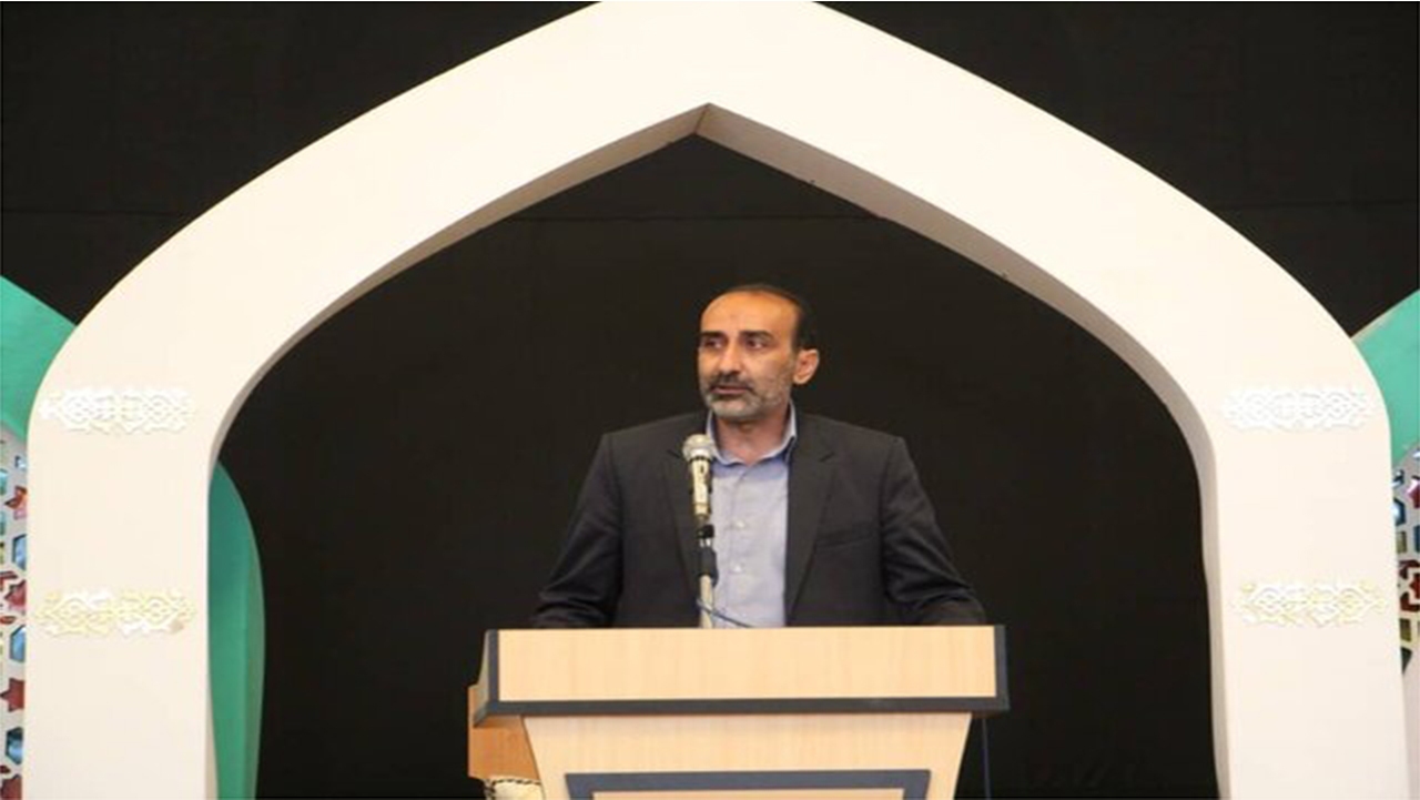 دانش آموزان به ایرانی و مسلمان بودن افتخار کنند