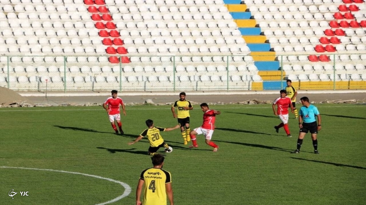 نمایندگان مهاباد فردا به مصاف حریفان خود می‌روند