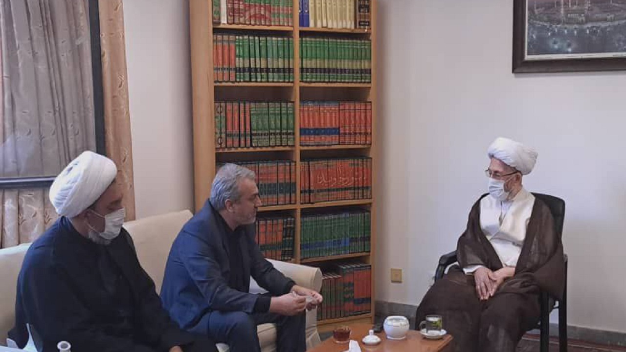 دیدار وزیر صنعت، معدن و تجارت با آیت الله سبحانی
