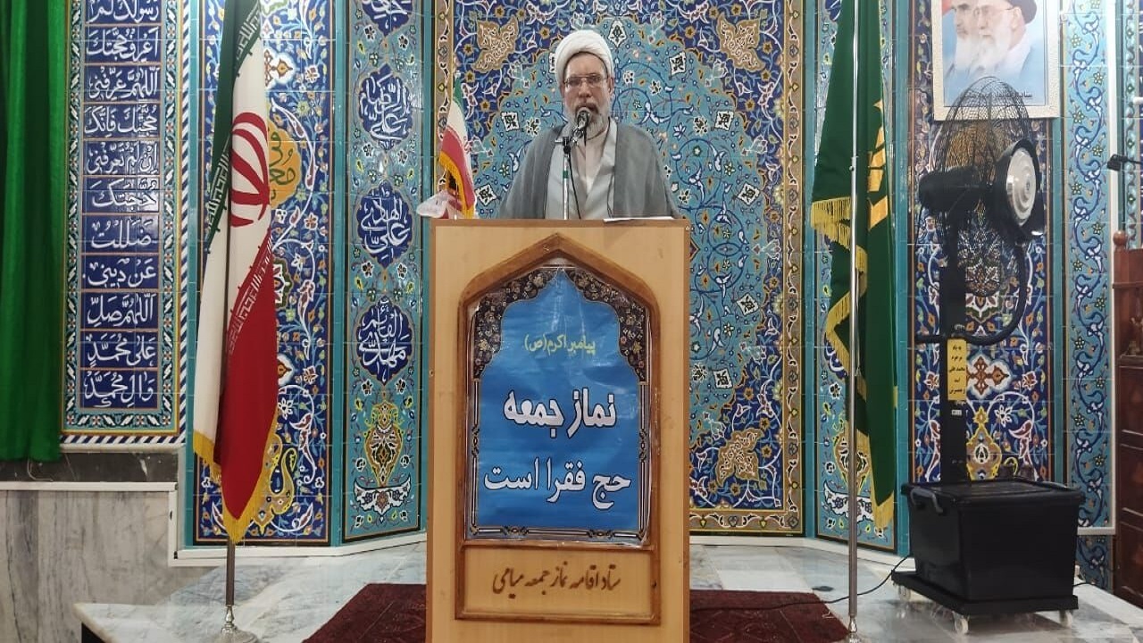 عمل به رهنمودهای رهبر معظم انقلاب تنها راه نجات کشور است