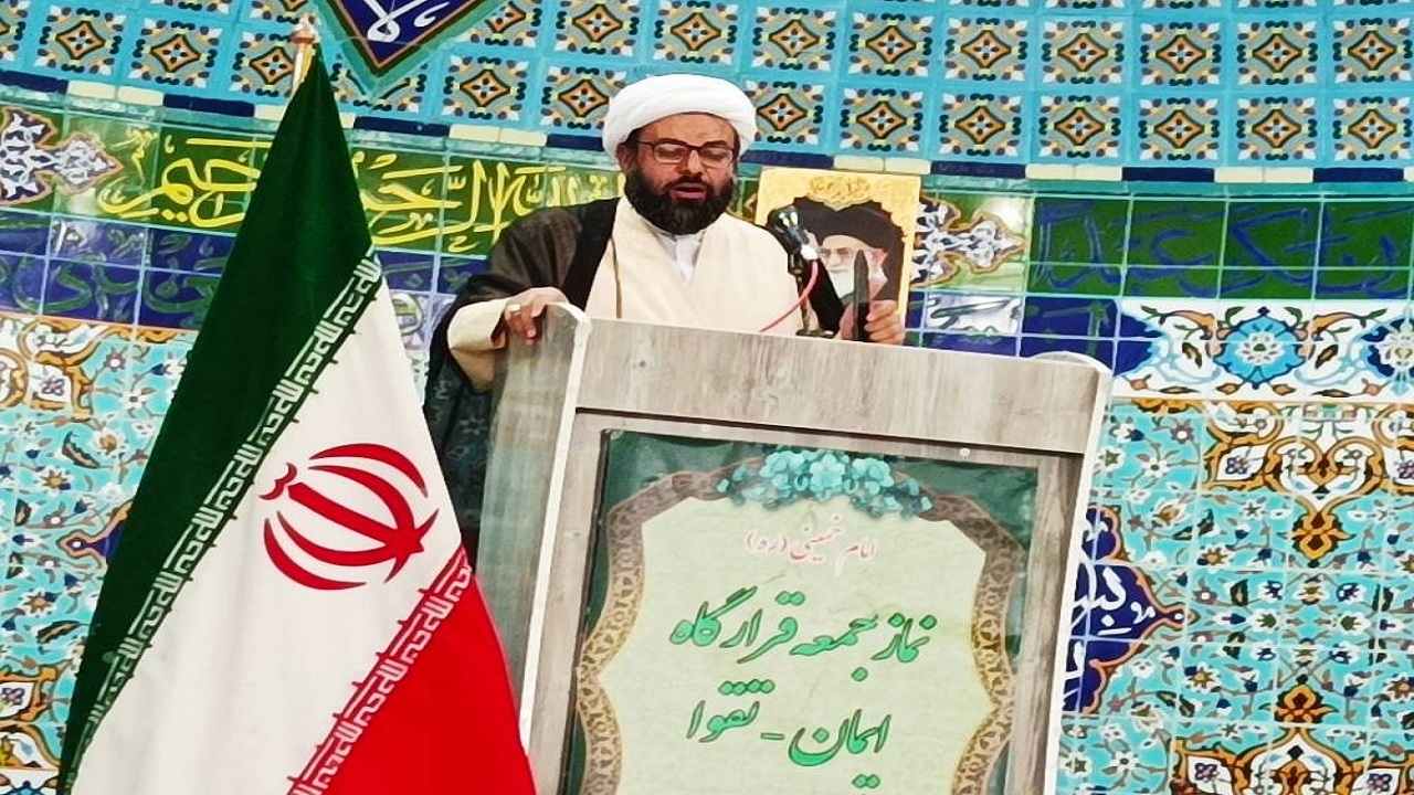 تفکر عاشورایی به ما در مقابل آمریکا وصیهونیسم قدرت می‌دهد