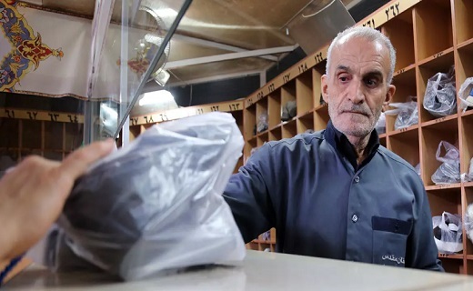 خاک پای زائران سرمه چشمان خادمان +تصاویر