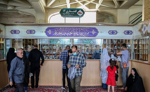 خاک پای زائران سرمه چشمان خادمان +تصاویر