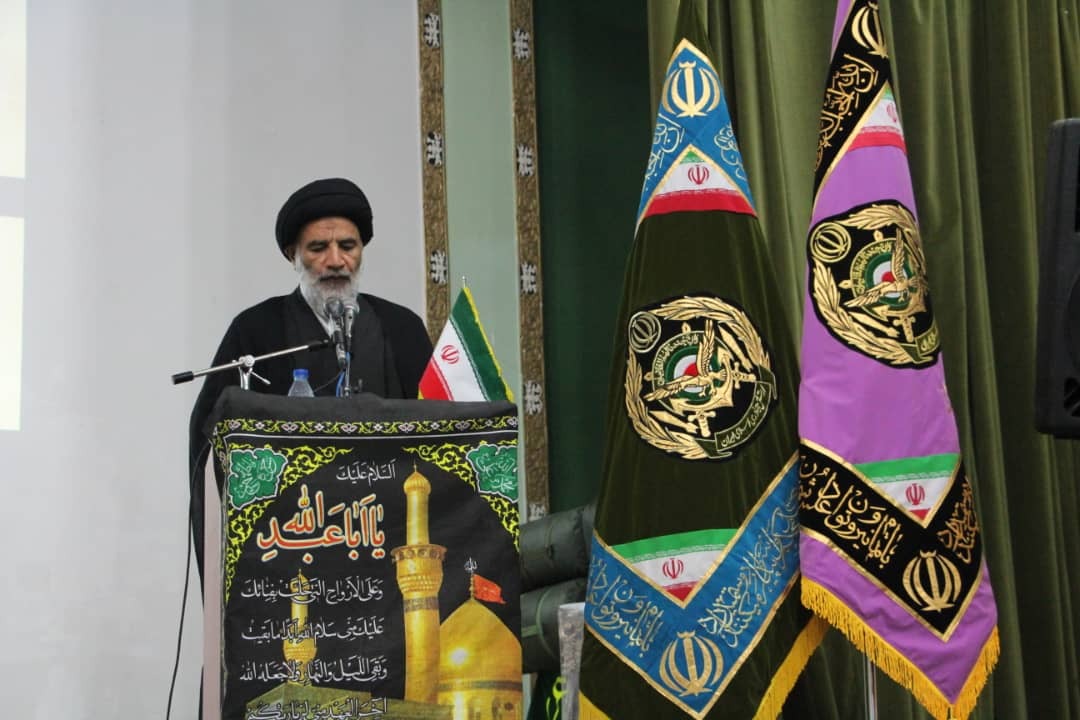 عزت ایران اسلامی مرهون خون شهدا است