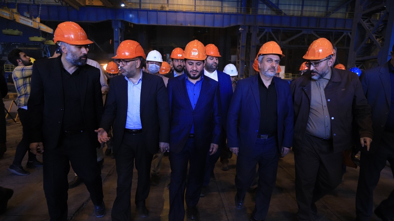 بازدید وزیر صمت از ٢ واحد بزرگ صنعتی و معدنی در اردکان