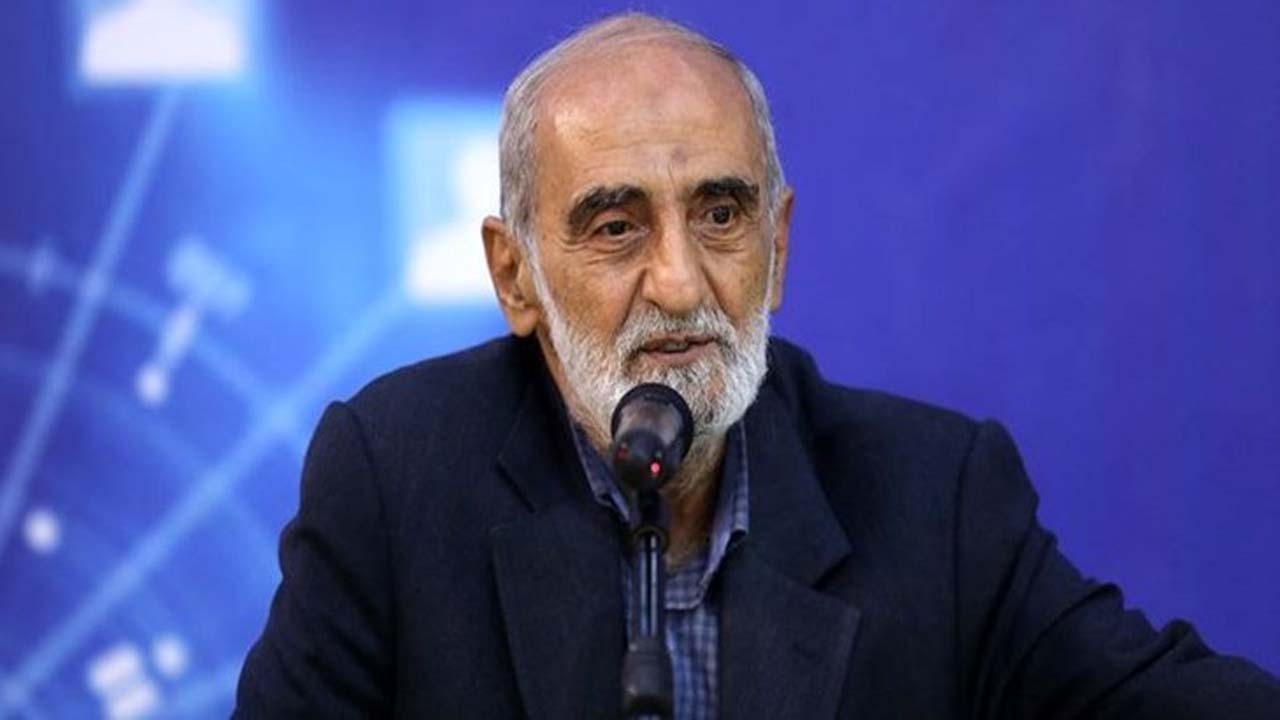 شریعتمداری: مذاکره شتر مجنون است؛ به کوی لیلی نمی‌رود
