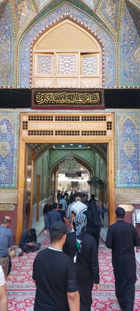 تصاویری از حضور عاشقان در حرم امام اول شیعیان