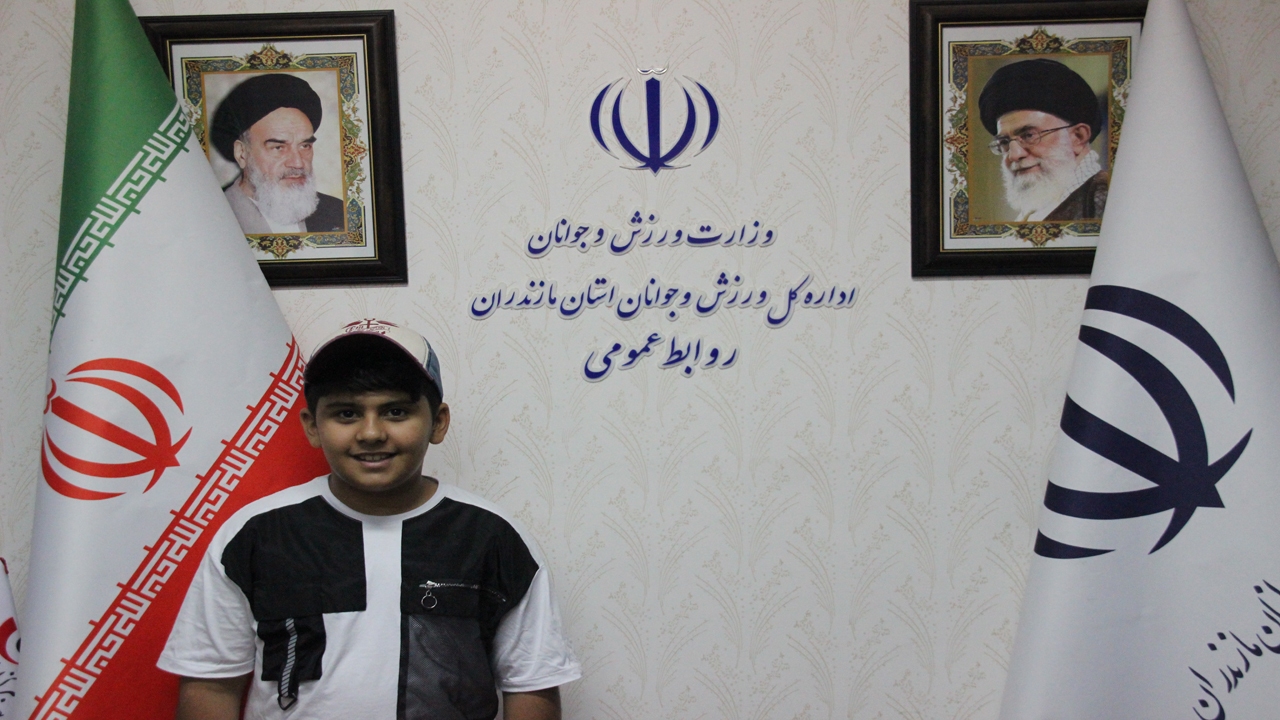یک مازندرانی کوچکترین خلبان پاراگلایدر ایران