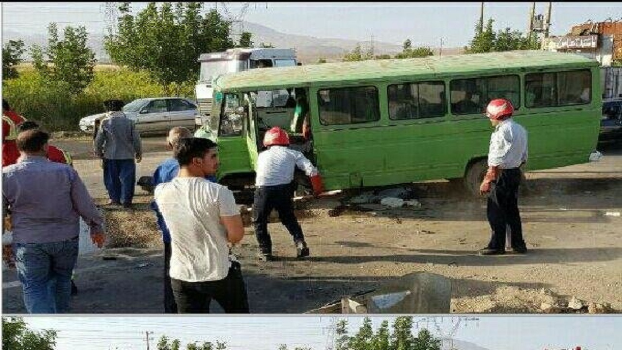۸ مصدوم براثر انحراف مینی بوس از جاده در فلاورجان