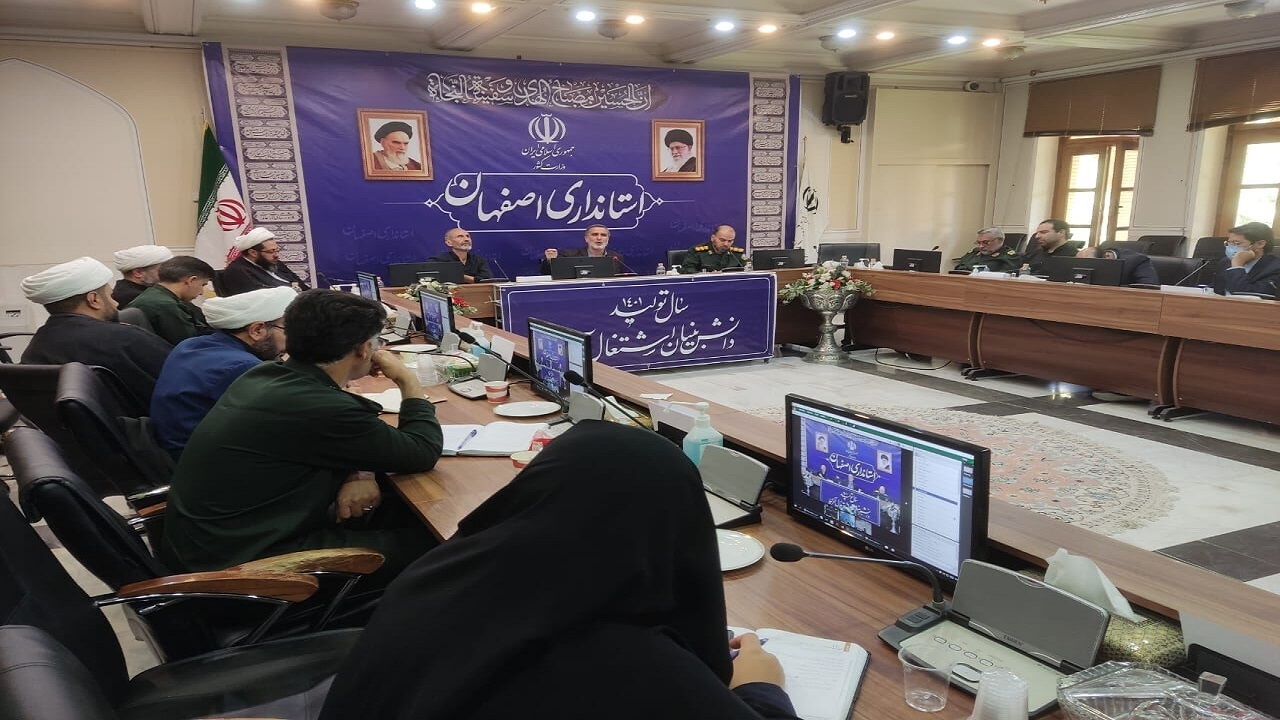 رزمندگان دفاع مقدس نباید به عنوان انسان‌های دست نیافتنی تلقی شوند