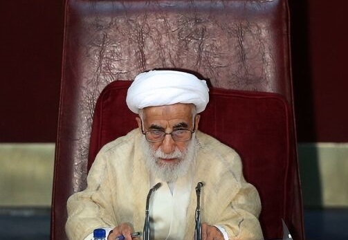 آیت الله جنتی: با وجود تلاش‌های شبانه‌روزی دولت همچنان مشکلات معیشت مردم پابرجاست
