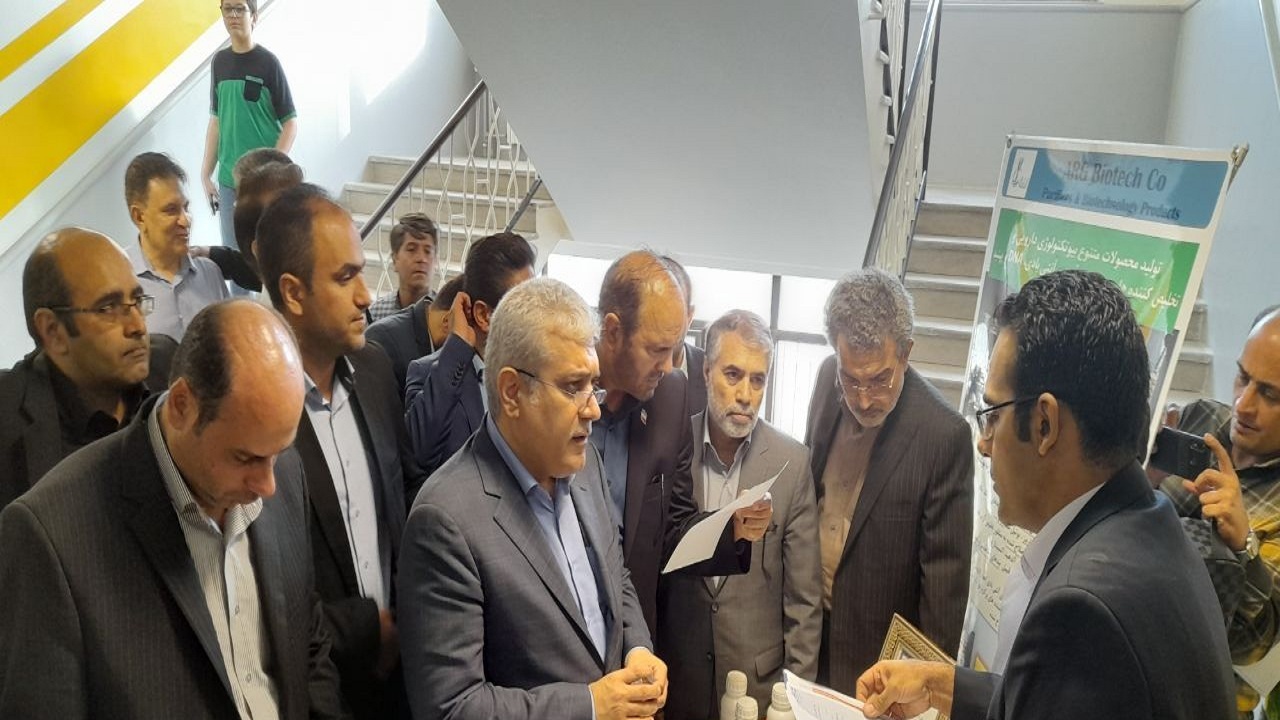 رونمایی از طرح‌های فناورانه دانشگاه آزاد تبریز